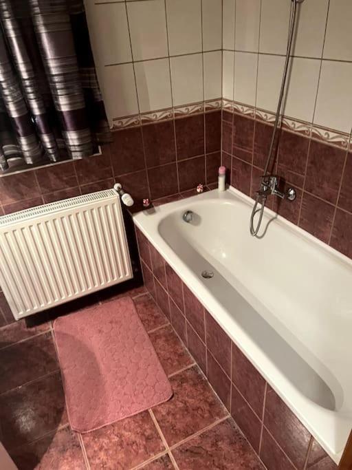 Laura Apartman Hajdúszoboszló Zewnętrze zdjęcie